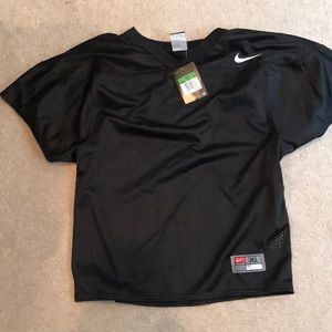 Boys Nike Football practice jersey. Never worn